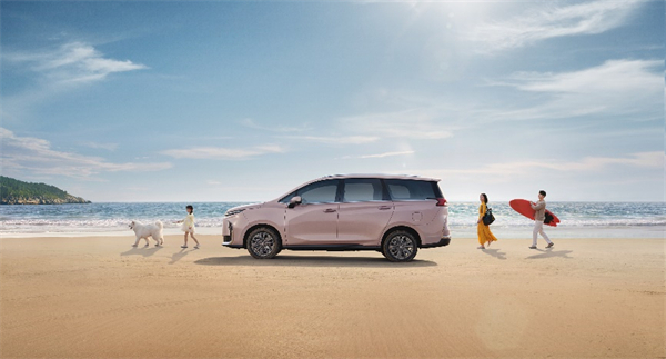 全球唯一10万级混动MPV——上汽大通 G50 混动上市，售价13.98万起
