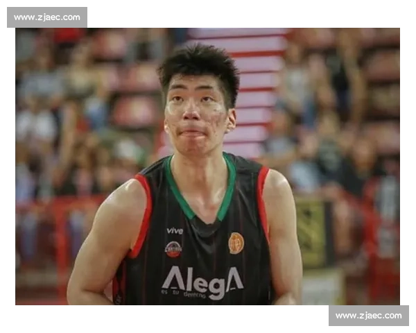 2 米 23 余嘉豪爆发!西乙轰 12+4 破低迷,放弃 600 万太值 2 米 23 余嘉豪爆发!西乙轰 12+4 破低迷,放弃 600 万太值